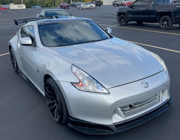 
								2009 NISSAN 370Z full									