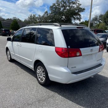 2007 TOYOTA SIENNA XLE