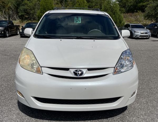 
								2007 TOYOTA SIENNA XLE full									
