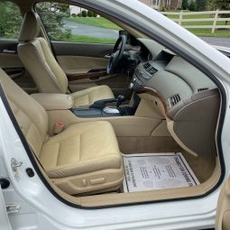
										2009 HONDA ACCORD V6 full									