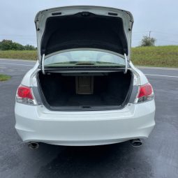 
										2009 HONDA ACCORD V6 full									