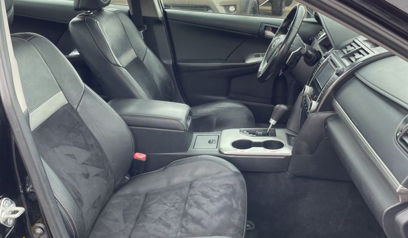 
								2012 TOYOTA CAMRY V6 full									